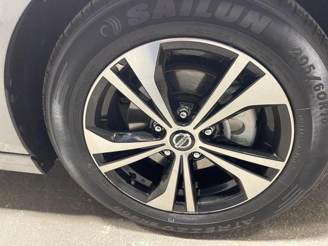 Photo of 2023 Gun Metallic Nissan Sentra
