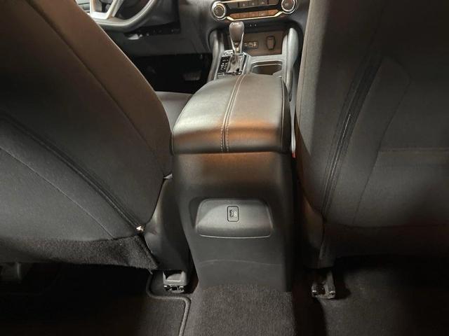 Photo of 2023 Gun Metallic Nissan Sentra