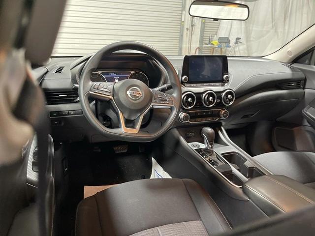 Photo of 2023 Gun Metallic Nissan Sentra