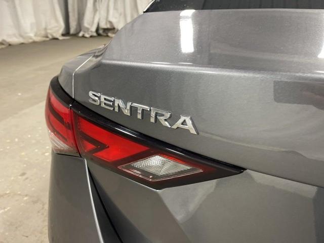 Photo of 2023 Gun Metallic Nissan Sentra