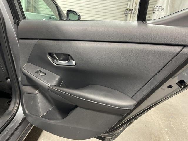 Photo of 2023 Gun Metallic Nissan Sentra