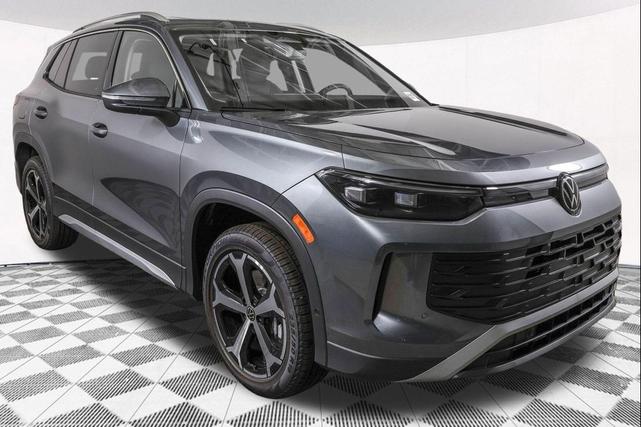 Photo of 2025 Platinum Gray Metallic Volkswagen Tiguan