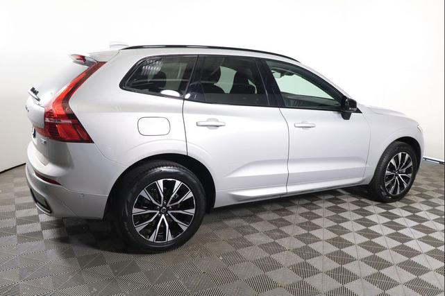 Photo of 2024 Silver Volvo XC60