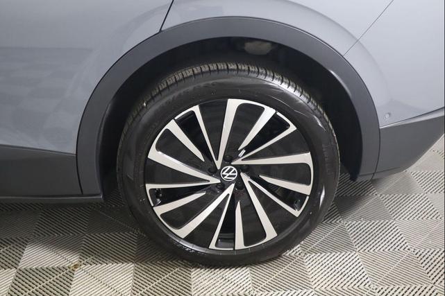 Photo of 2023 Gray Volkswagen ID.4