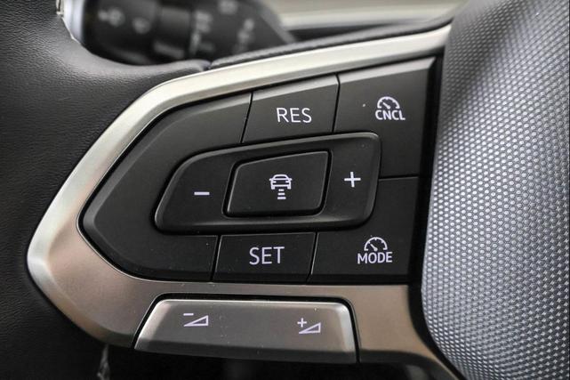 Photo of 2025 Deep Black Pearl Volkswagen Tiguan