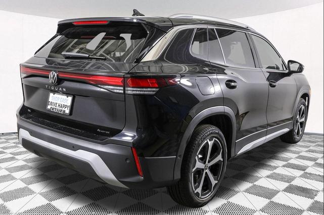 Photo of 2025 Deep Black Pearl Volkswagen Tiguan