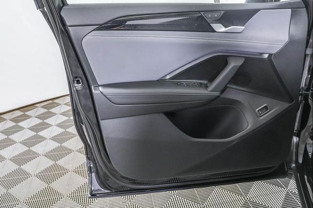 Photo of 2025 Deep Black Pearl Volkswagen Tiguan