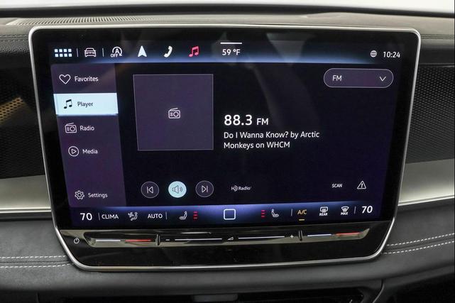 Photo of 2025 Deep Black Pearl Volkswagen Tiguan