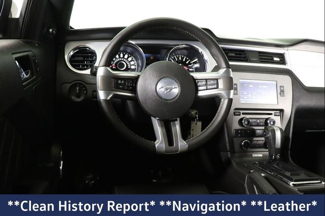 Photo of 2014 Black Ford Mustang