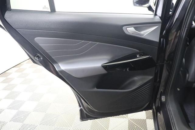 Photo of 2023 Deep Black Volkswagen ID.4