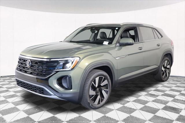 Photo of 2025 Avocado Green Pearl Volkswagen Atlas Cross Sport