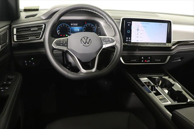 Photo of 2025 Avocado Green Pearl Volkswagen Atlas Cross Sport
