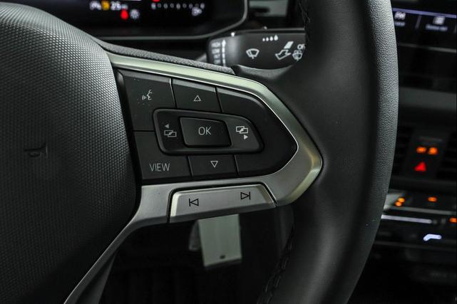 Photo of 2025 Platinum Gray Metallic Volkswagen Jetta