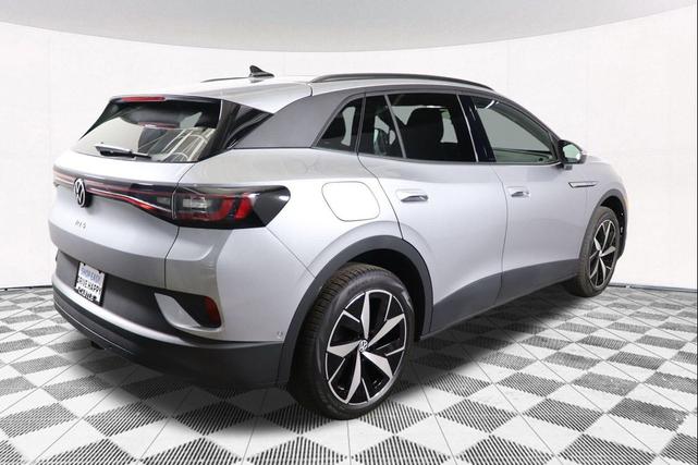 Photo of 2025 silver mist metallic Volkswagen ID.4
