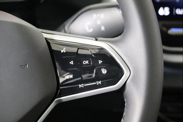Photo of 2025 silver mist metallic Volkswagen ID.4