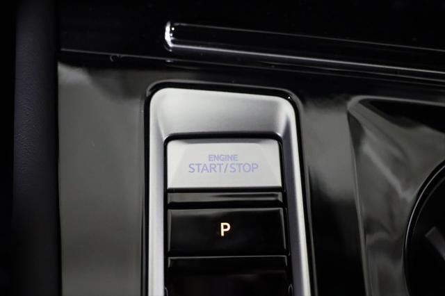 Photo of 2025 Pure Gray Volkswagen Atlas Cross Sport