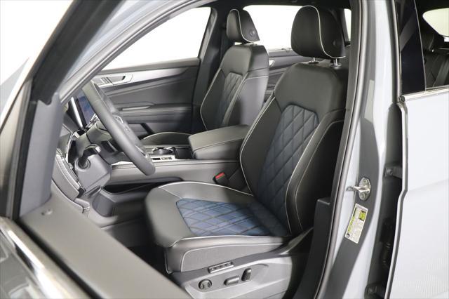 Photo of 2025 Pure Gray Volkswagen Atlas Cross Sport