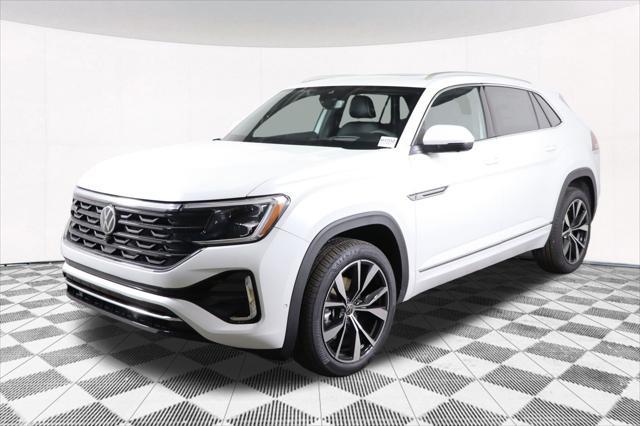 Photo of 2025 Opal White Pearl Volkswagen Atlas Cross Sport