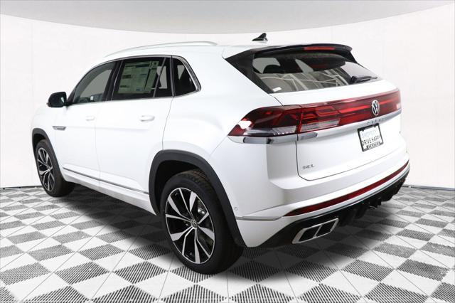 Photo of 2025 Opal White Pearl Volkswagen Atlas Cross Sport