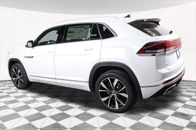 Photo of 2025 Opal White Pearl Volkswagen Atlas Cross Sport
