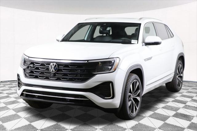 Photo of 2025 Opal White Pearl Volkswagen Atlas Cross Sport