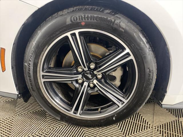 Photo of 2024 Oxford White Ford Mustang