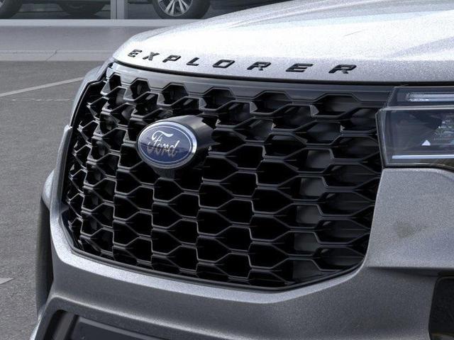 Photo of 2025 Carbonized Gray Metallic Ford Explorer