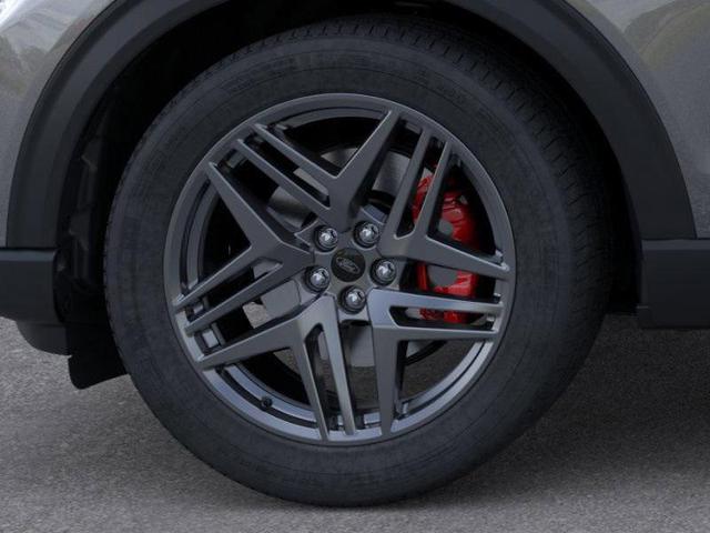 Photo of 2025 Carbonized Gray Metallic Ford Explorer