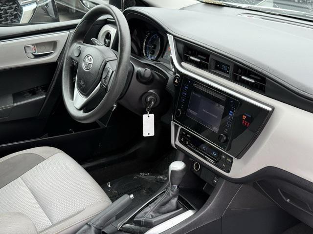 Photo of 2019 Classic Silver Metallic Toyota Corolla