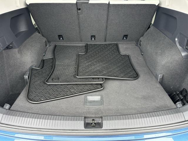 Photo of 2019 Silk Blue Metallic Volkswagen Tiguan