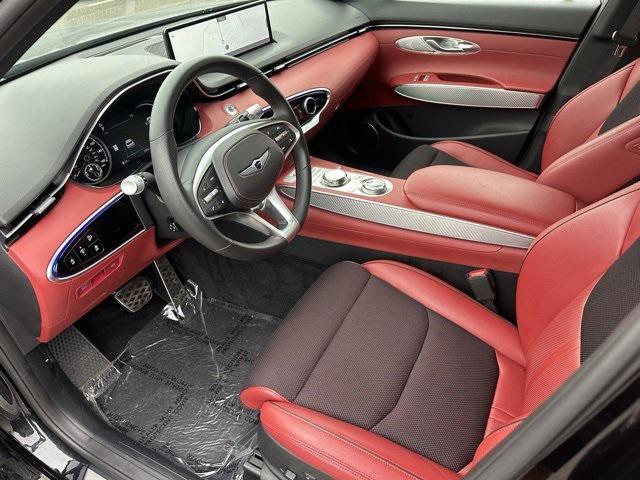 Photo of 2023 Vik Black Genesis GV70