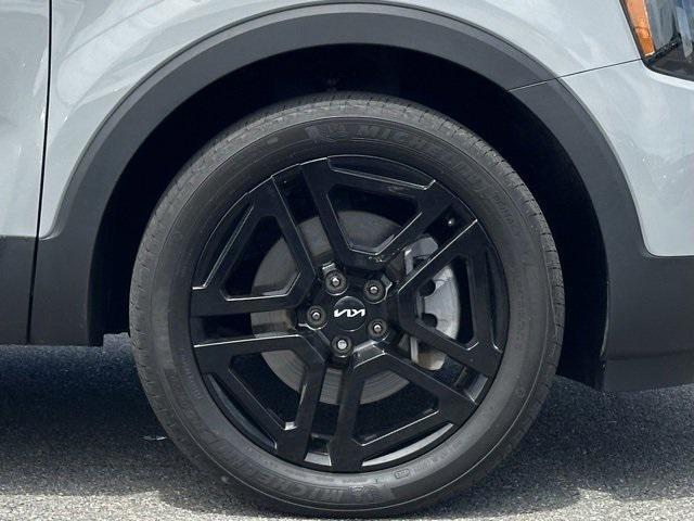 Photo of 2024 Wolf Gray Kia Telluride