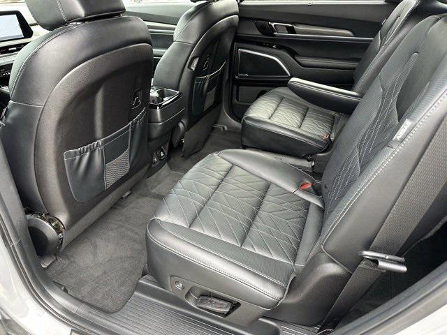 Photo of 2024 Wolf Gray Kia Telluride