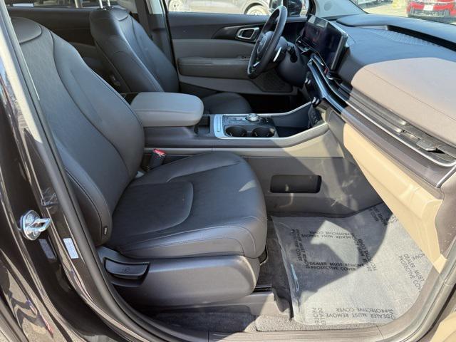Photo of 2025 Panthera Metal Kia Carnival Hybrid