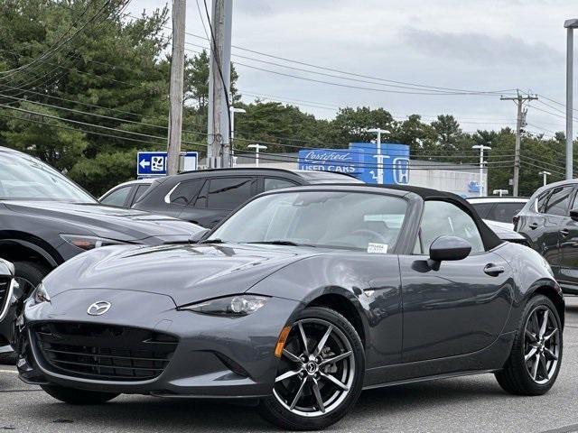 Photo of 2016 Meteor Gray Mica Mazda MX-5 Miata