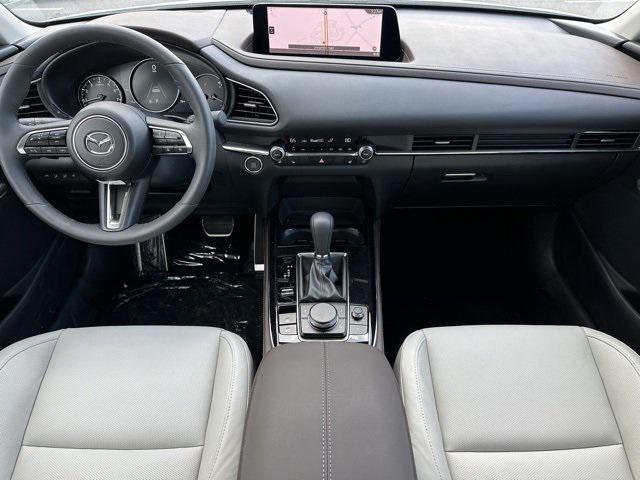 Photo of 2025 Snowflake White Pearl Mica Mazda CX-30