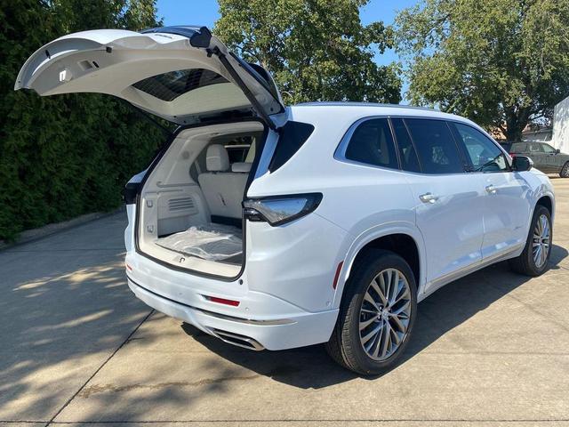 Photo of 2026 iridescent white tricoat Buick Enclave