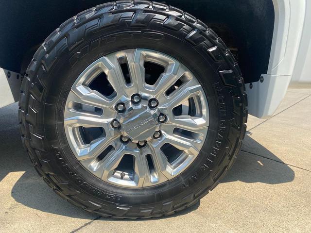 Photo of 2020 Summit White GMC Sierra 2500