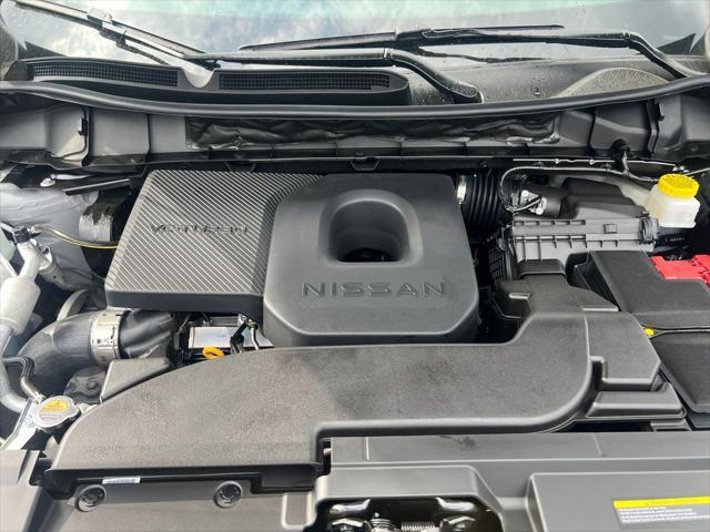 Photo of 2025 Boulder Gray Pearl/Super Black Nissan Murano