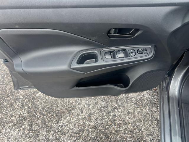 Photo of 2025 Gun Metallic Nissan Versa