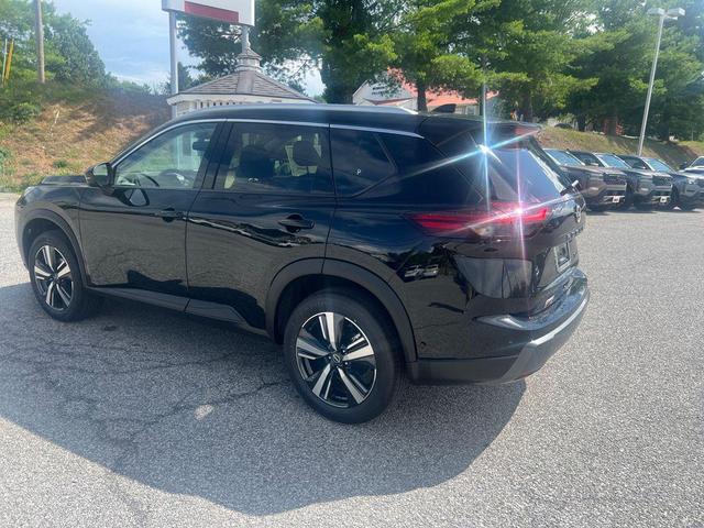 Photo of 2025 Super Black Nissan Rogue