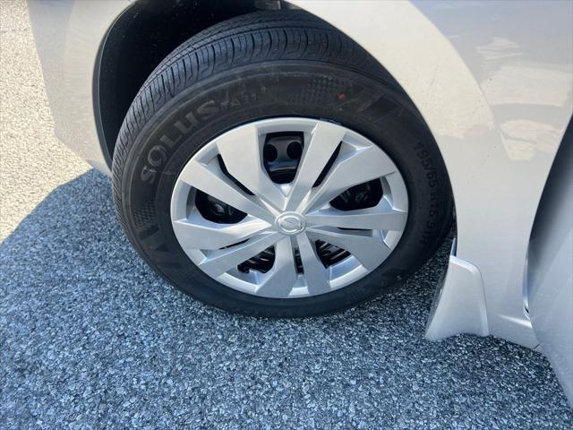 Photo of 2025 Brilliant Silver Metallic Nissan Versa