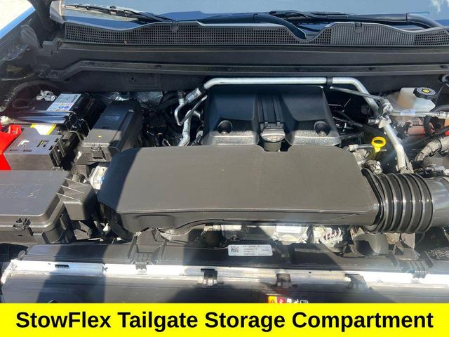 Photo of 2024 Black Chevrolet Colorado