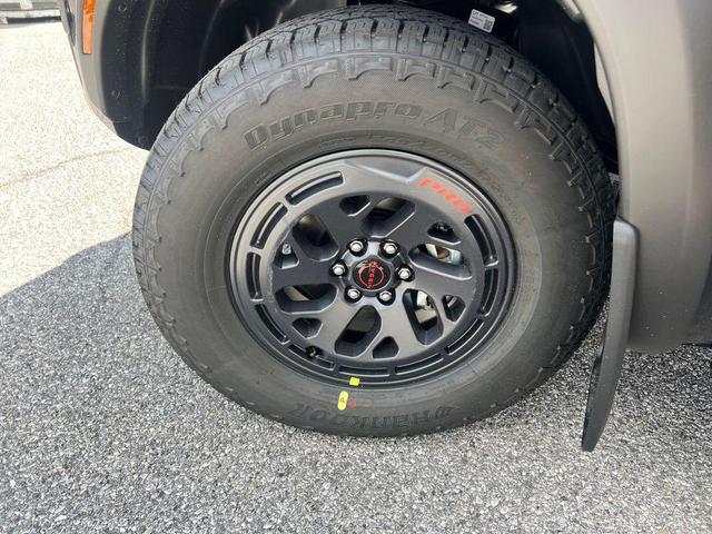 Photo of 2025 Super Black Nissan Frontier