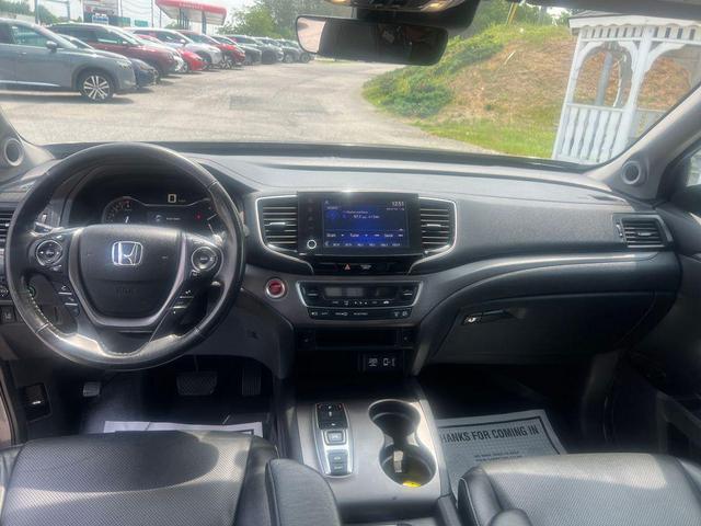 Photo of 2022 Sonic Gray Pearl Honda Ridgeline