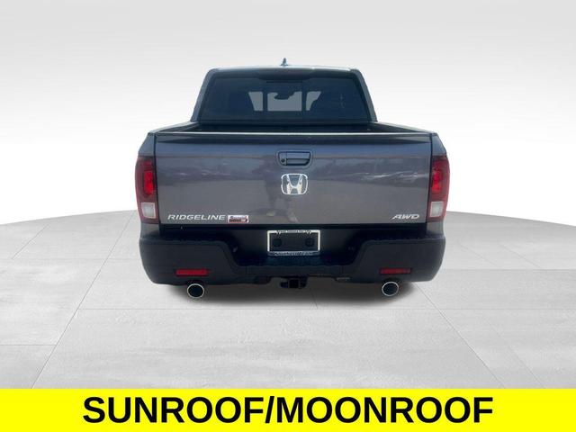 Photo of 2022 Sonic Gray Pearl Honda Ridgeline