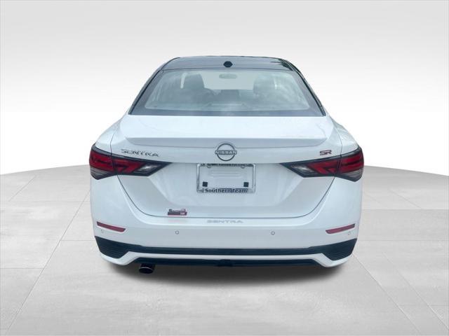 Photo of 2025 Aspen White Tricoat/Super Black Nissan Sentra