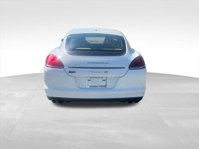 Photo of 2010 Carrara White Porsche Panamera