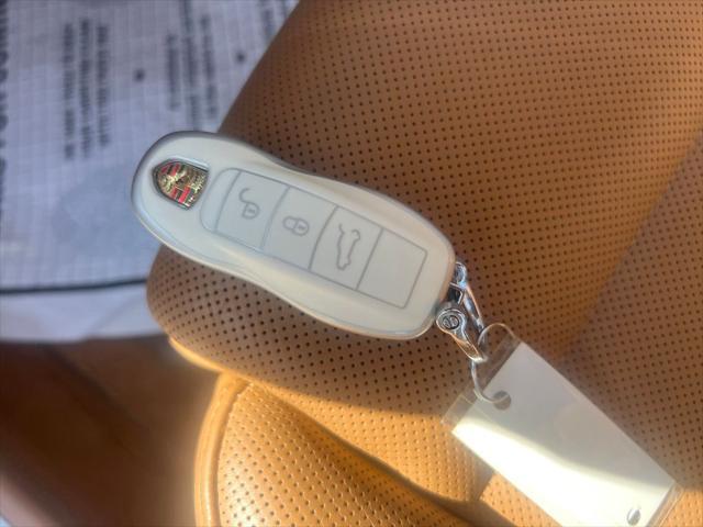 Photo of 2010 Carrara White Porsche Panamera
