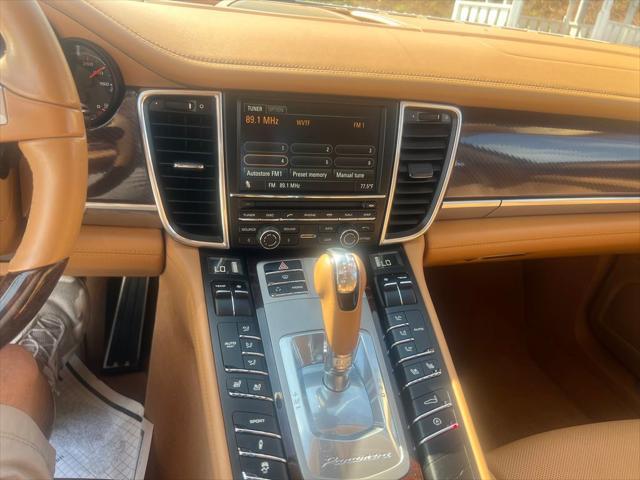 Photo of 2010 Carrara White Porsche Panamera